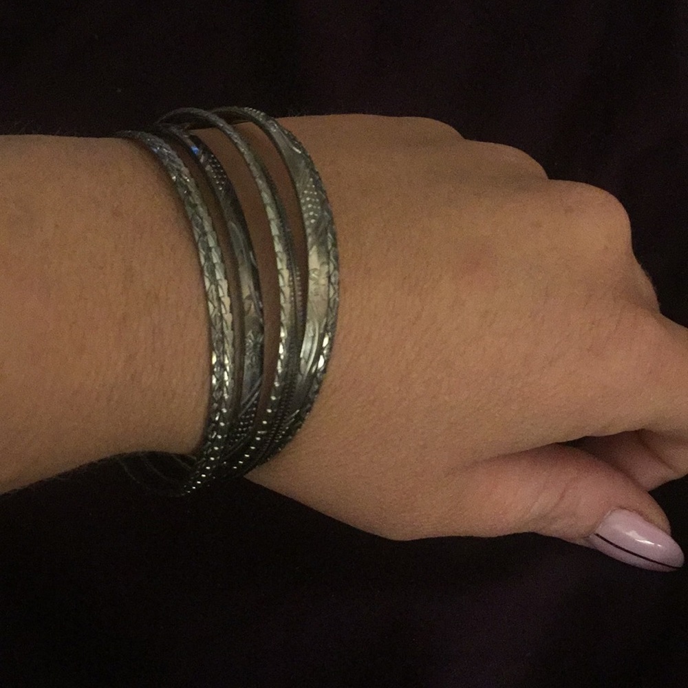 Silver bangles - Picture 3 of 5